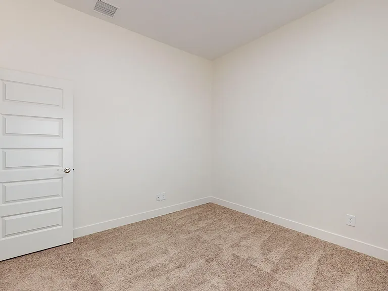 440 Soleil Rd — Photo 17