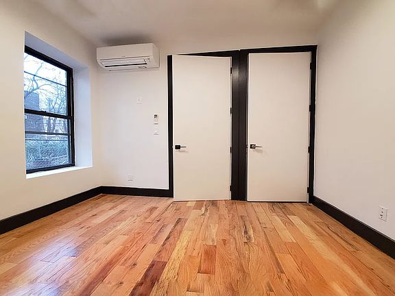 3rd image of 988 Bergen St #A6