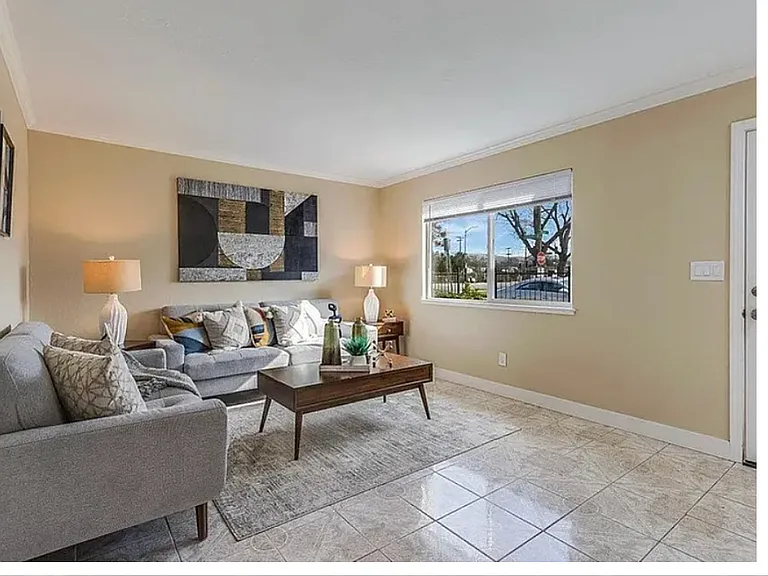 529 Sieber Pl #5 — Photo 8