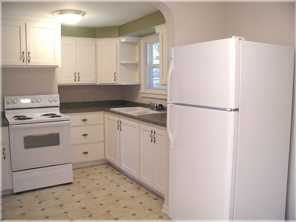 2nd image of 6812 Sheridan Ave S