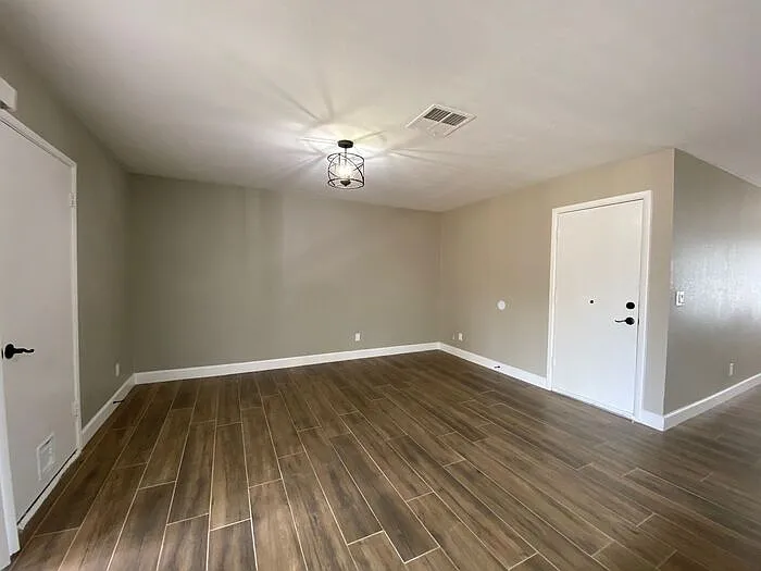 3510 W Carla Vista Dr — Photo 9