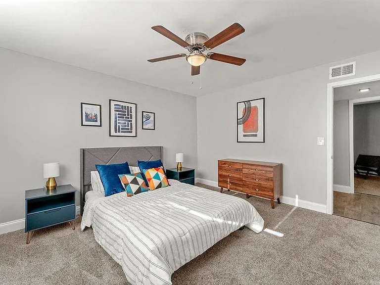 Balfour East Lake — Photo 36
