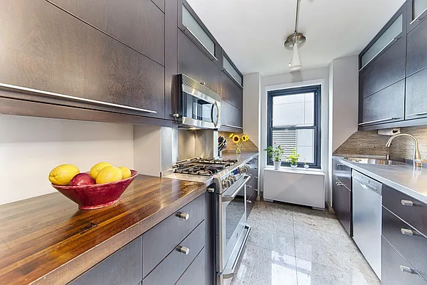 Sold by Halstead Real Estate | media 4