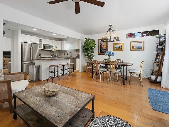2nd image of 373 Nautilus St #373