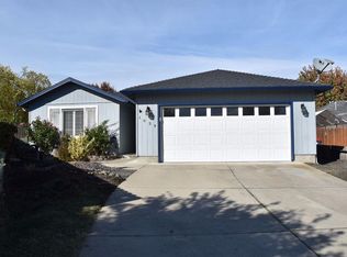 1039 Iris Cir, Central Pt, OR 97502