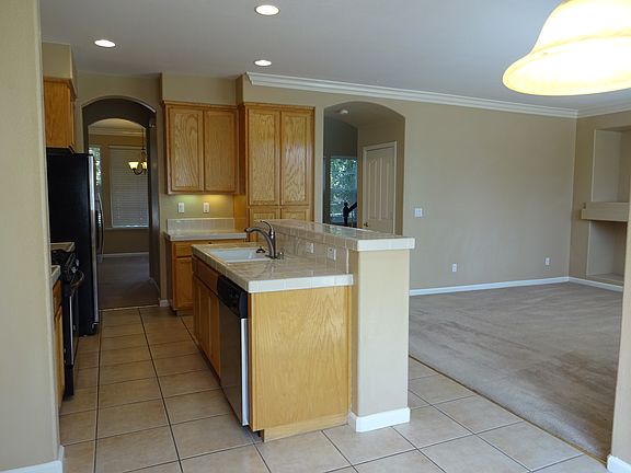 2nd image of 321 Sutley Cir