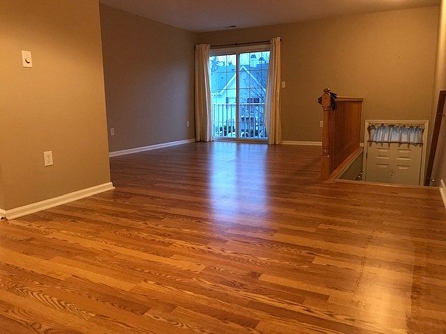 1st image of 107 Dove Cote Ct