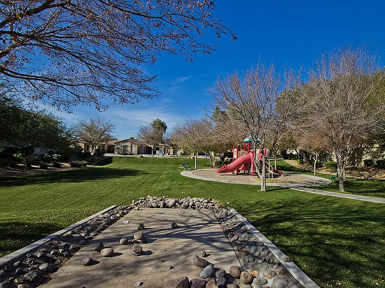 2050 N Arbor Ln — Photo 44