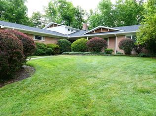 24120 Hermitage Rd, Shaker Heights, OH 44122