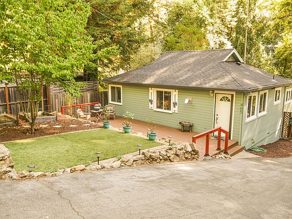 2nd image of 465 Fall Creek Dr