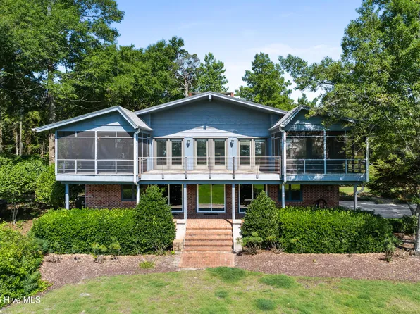 152 Edgewater Lane, Wilmington, NC 28403