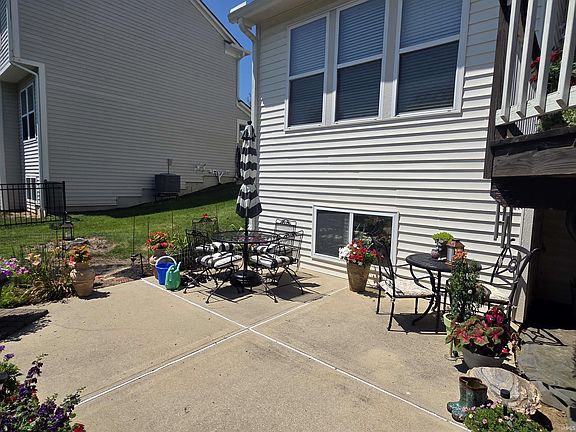 4th image of 549 Lynton Way
