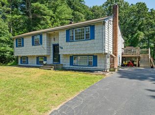 132 Old Farm Rd, Hanover, MA 02339