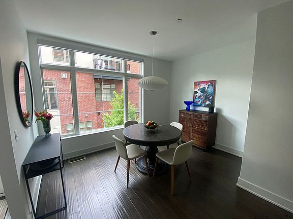 5th image of 414 N Main St #10