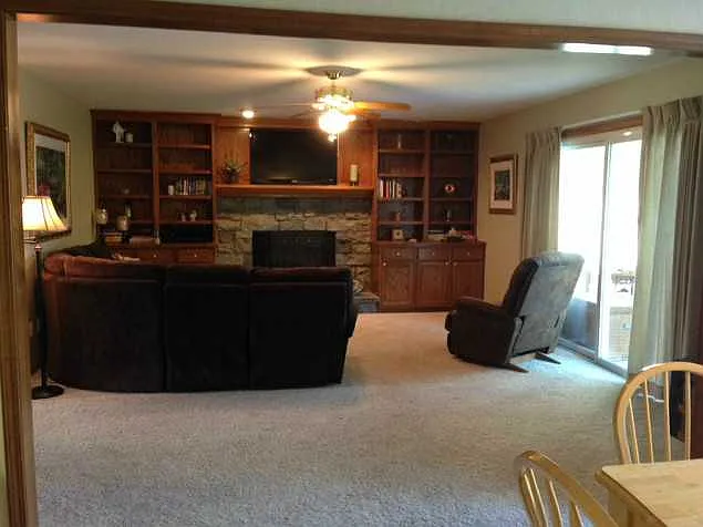 302 Ridgepoint Cir W photo 1