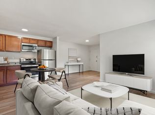 808 Chesapeake St SE APT 101, Washington, DC 20032