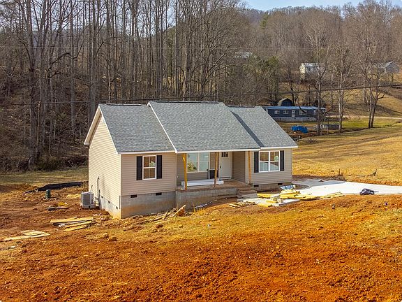 2nd image of 141 Speedwell Baptist Church Rd