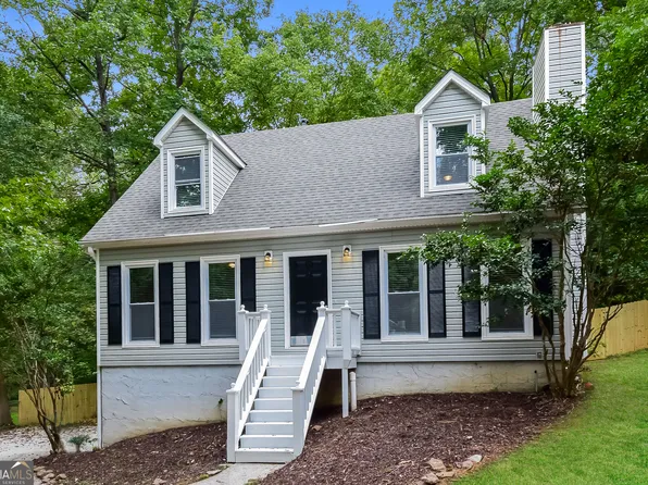 3668 Trenton Dr, Snellville, GA 30039