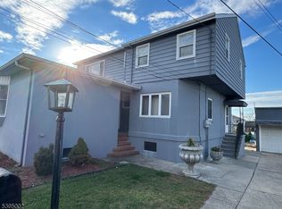 106 Mount Pleasant Ave, Woodland Park, NJ 07424