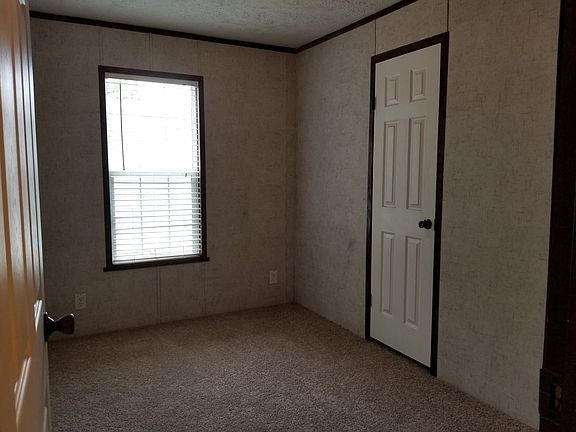 3rd image of 4526 Knollwood Dr #77