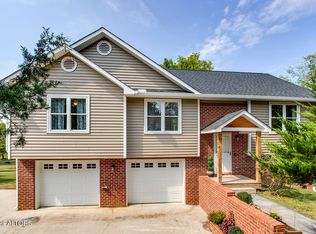 7737 Griffith Rd, Knoxville, TN 37938