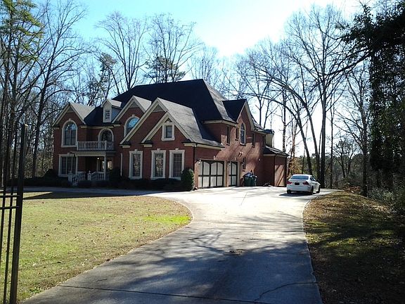 2nd image of 3424 River Dr