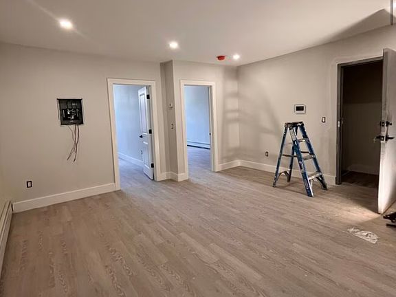 3rd image of 27 Dales Ave #3