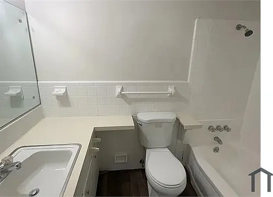 2242 Castle Hill Dr — Photo 10