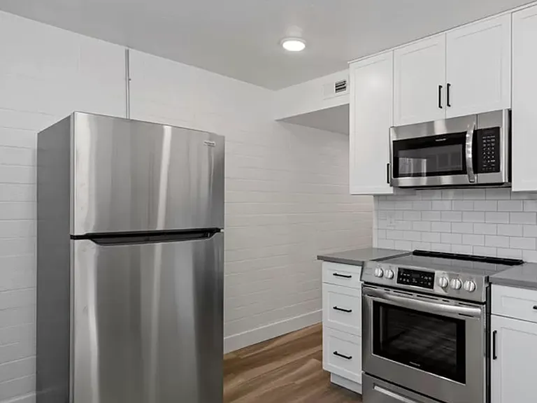 2550 Orchard Ave — Photo 4