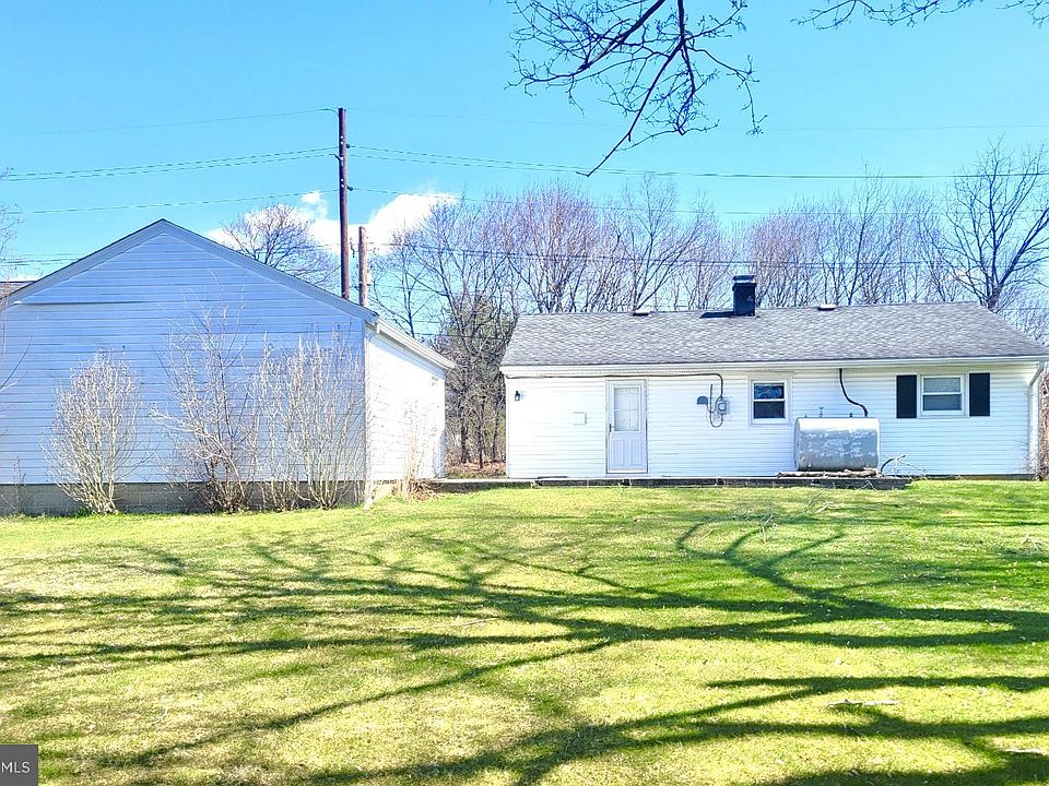 2nd image of 312 Brakeley Ave