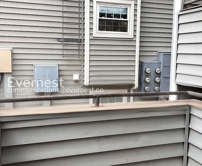 1301 University Ave #C201 — Photo 15