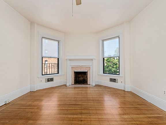 3rd image of 9 Buswell St #2R