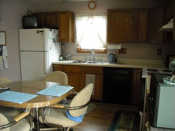 Main level kitchen view#1