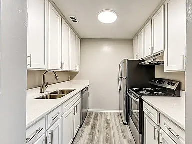 1 Bedroom - Silver