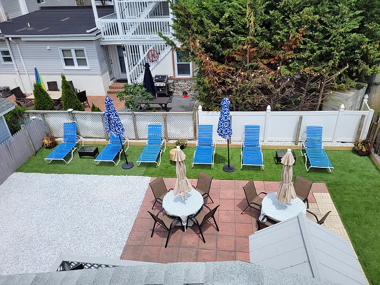 58 Farragut Ave #A — Photo 3