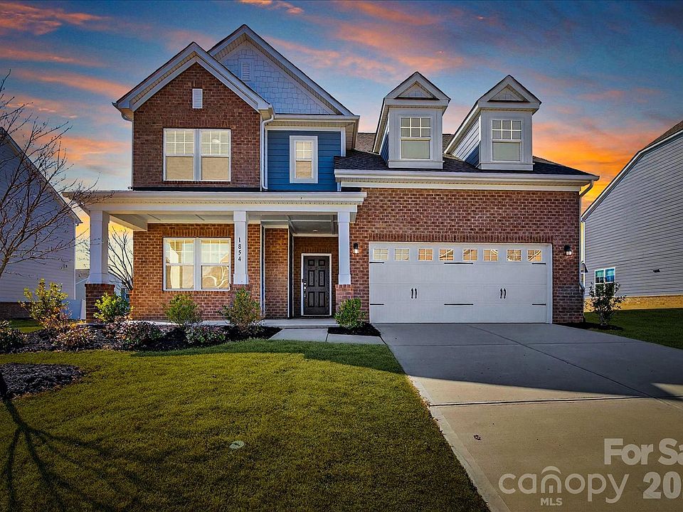 1st image of 1854 Carrollton Dr