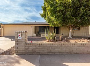 666 N 65th Pl, Mesa, AZ 85205