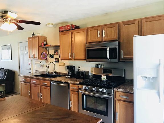 2nd image of 3805 Allenhurst Ln