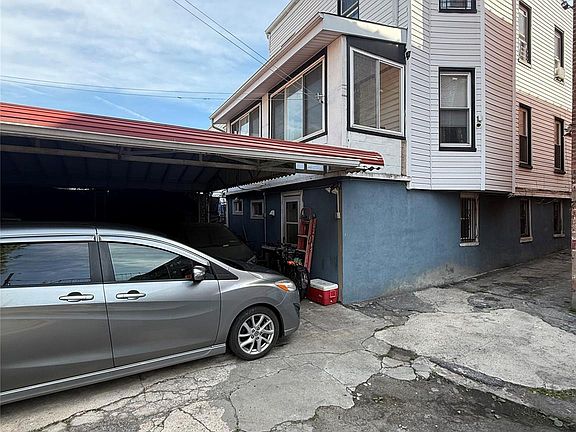5th image of 1129 Beach Avenue