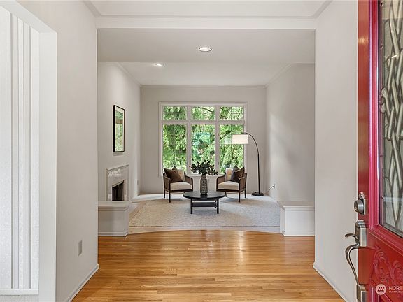 5th image of 13122 44th Avenue Ct NW