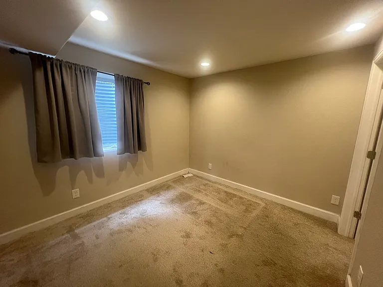 1814 S Ironton St — Photo 17