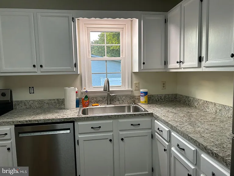 39685 Lady Baltimore Ave — Photo 6