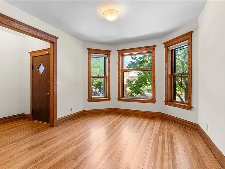 3311 W Wrightwood Ave #1 — Photo 3