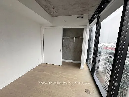224 King St W #2901 — Photo 15