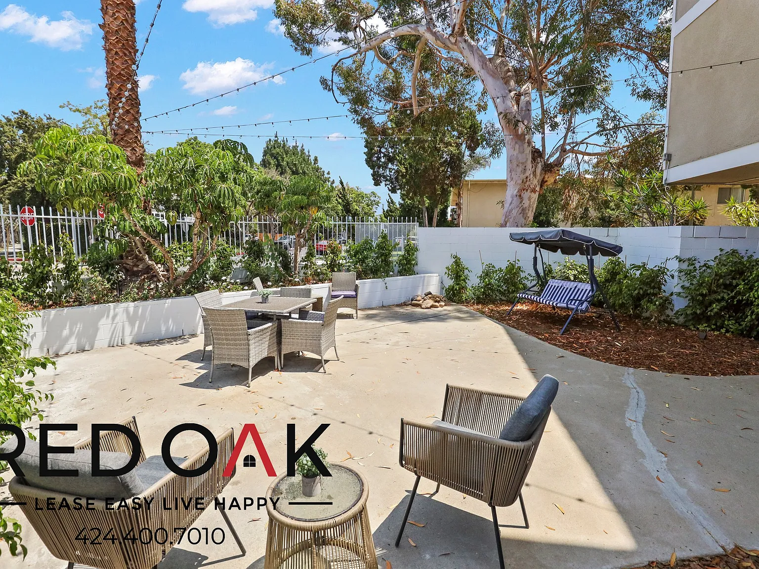 Comfortable 1-Bed with Community Patio and Parking Included in the Heart of Palms! — Photo 3