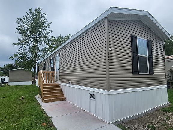 5th image of 2340 Dogwood St #37