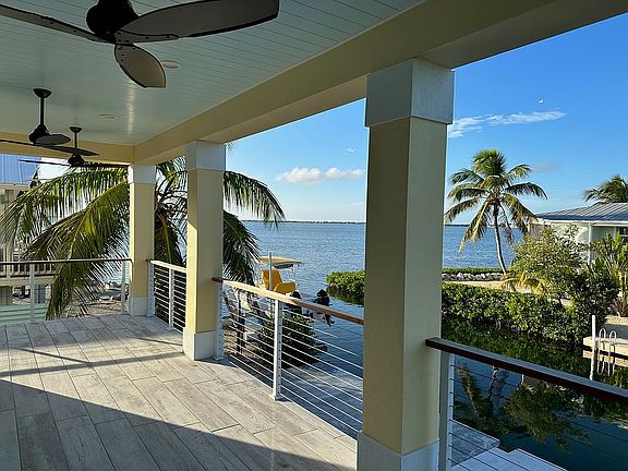 Family Room Porch View 1