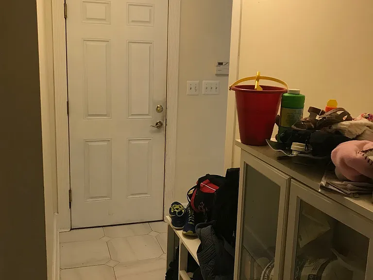 883 Farmington Ave #2 — Photo 10
