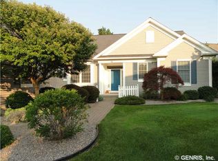16 Mid Ponds Ln, Pittsford, NY 14534