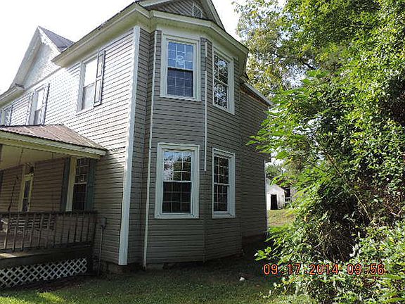 4th image of 134 Jackson St